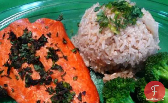 Chilli La Grătar Și Somon Cilantro Cu Orez Cu Ghimbir