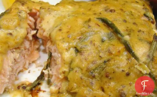 Somon Fript Cu Glazură De Muștar Din Plante