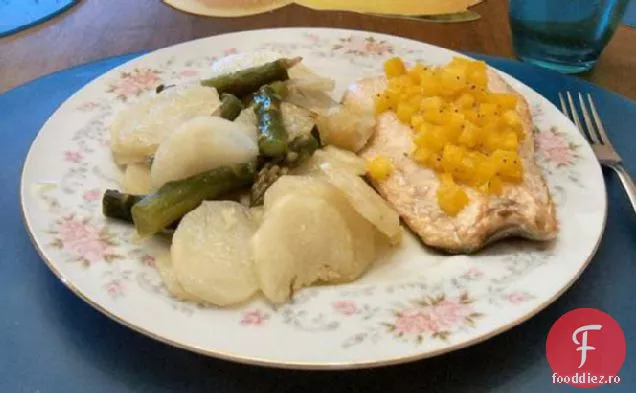 Primăvara A Răsărit Somon Cu Sparanghel