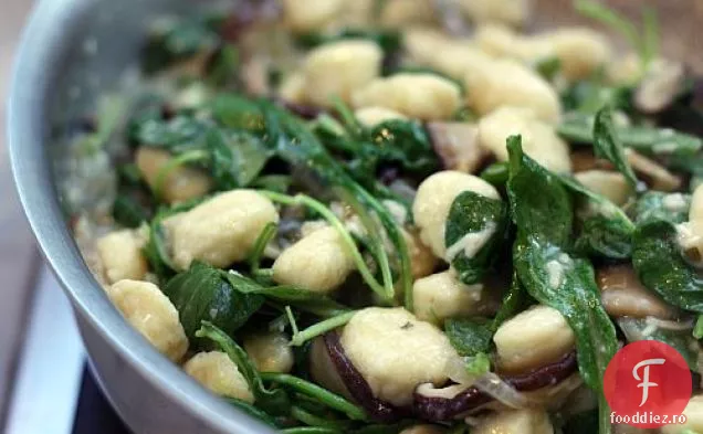 Gnocchi Cu Sos De Ciuperci