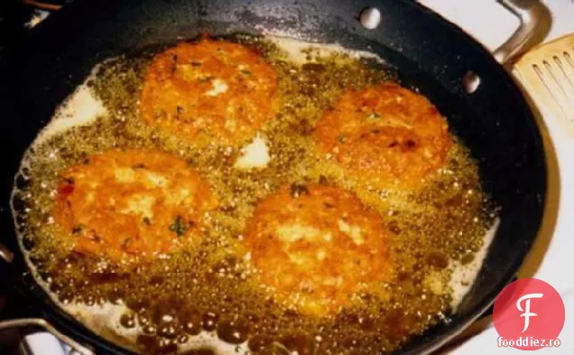 Pat ' s Gourmet Salmon Cakes