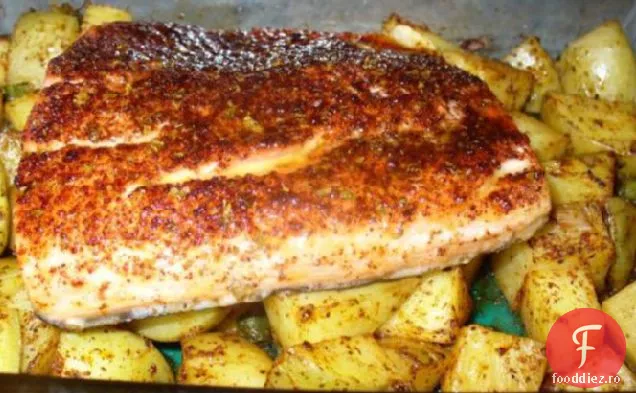 Somon Cu Crustă De Chili Cu Cartofi Prăjiți