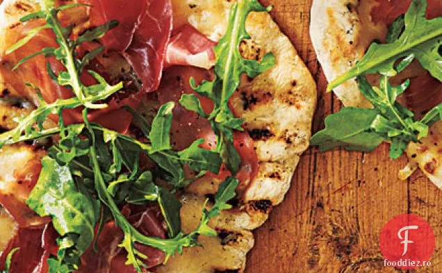 Pizza la grătar cu Prosciutto, rucola și lămâie