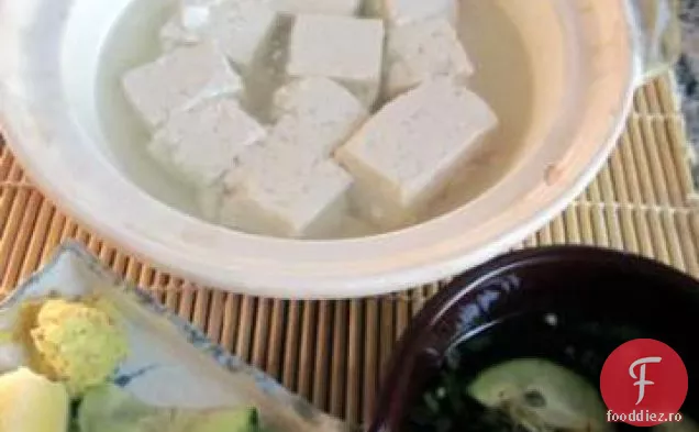 Yu-Dofu (Caș De Fasole Simplu La Foc Mic În Stil Kyoto)