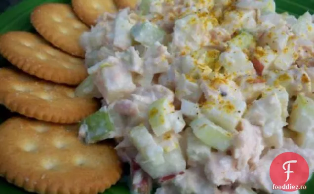 Salata de vară răcoritoare cu ton de mere a lui Bob Safford