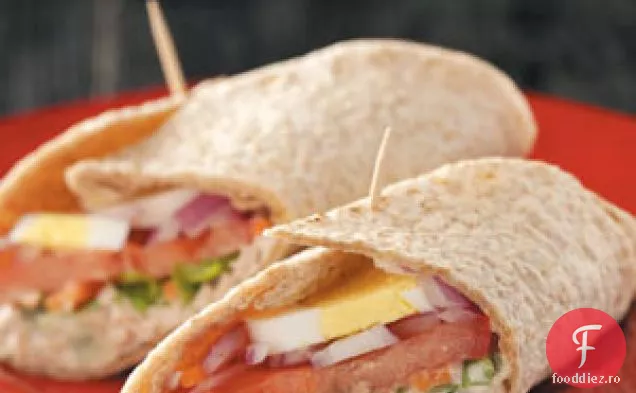 Salata de ton franceză a bunicii împachetează