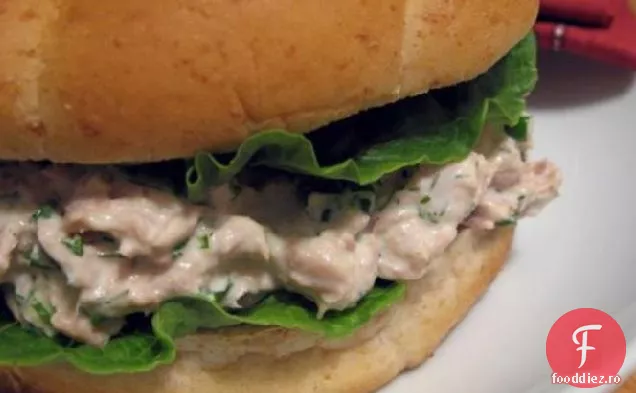 Sandwich Cu Ton Chicadeli