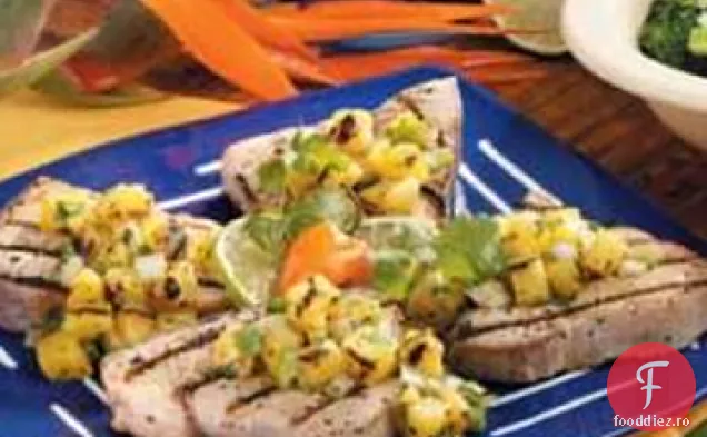 Ton la grătar cu salsa de ananas