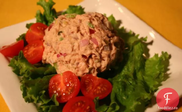 Salată de ton sănătoasă, delicioasă, adevărată de duminică - pentru salată de ton, topiți