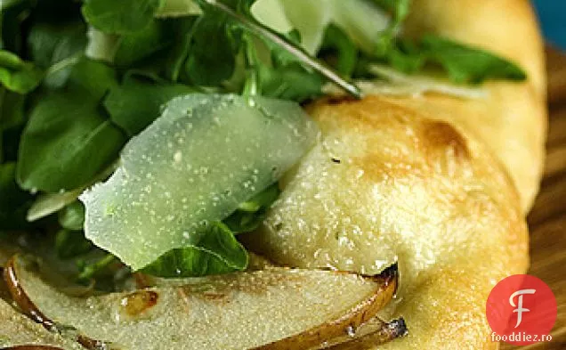 Pâine Plată Cu Pere Și Gorgonzola Cu Rucola Și Parm Ras