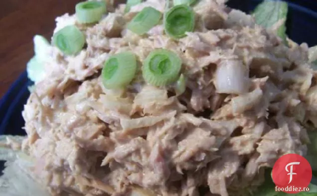 Salată De Ton Curry Cu Castane De Apă