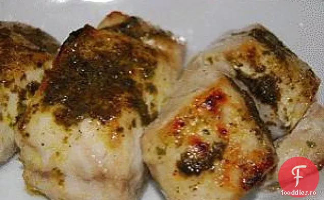 Biban De Mare Cu Unt De Ierburi Și Salată De Frisee