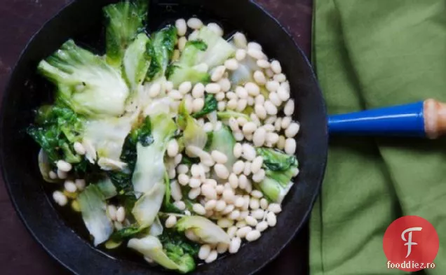 Gatiti cartea: escarole fierte cu fasole alba
