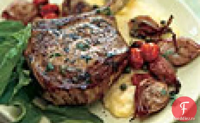 Cotlet de vițel cu șalotă prăjită, rucola și mămăligă moale