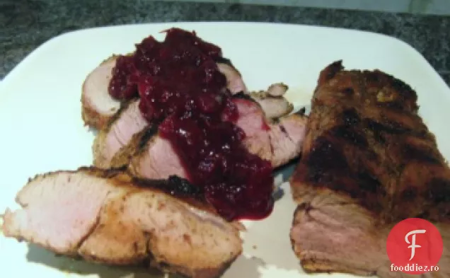 Carne de porc prăjită cu glazură de afine