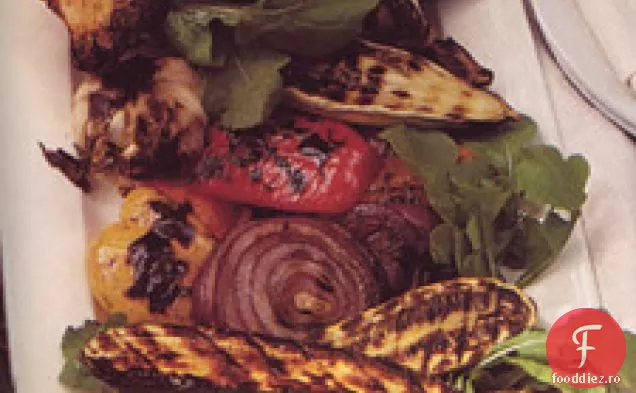 Legume La Grătar Și Pâine Cu Roșii