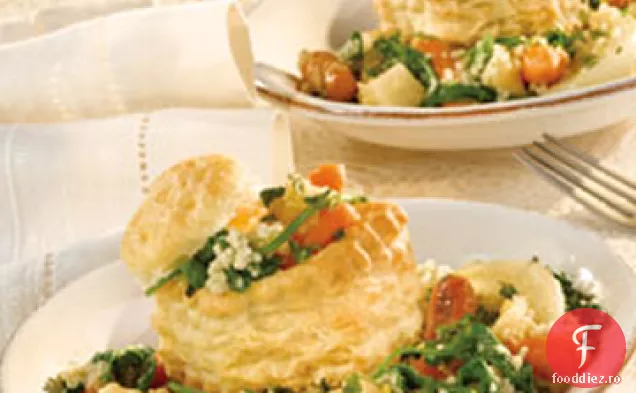 Ragout de legume de iarnă prăjită în cupe de patiserie