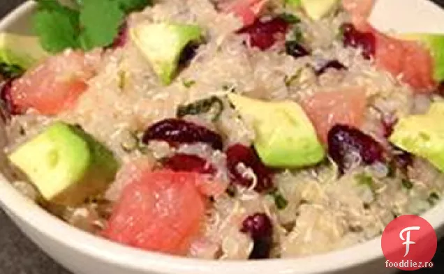 Salată de Quinoa cu Grapefruit, Avocado și Rucola