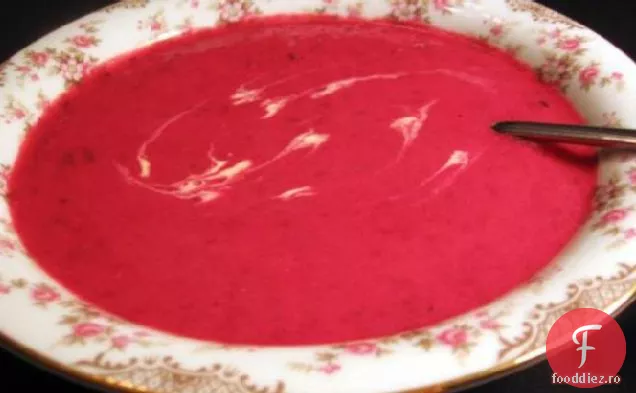 Supă de sfeclă prăjită și cartofi