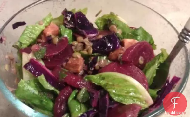 Salată de sfeclă și varză roșie