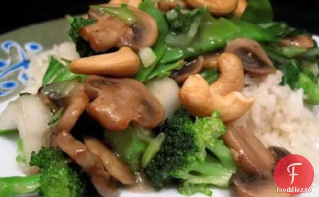 Broccoli Caju Se Amestecă