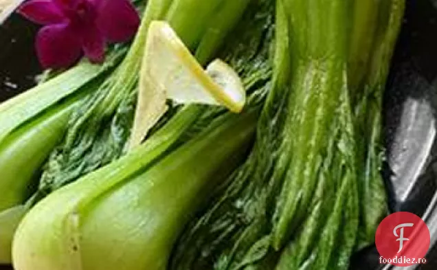 Baby Bok Choy cu usturoi