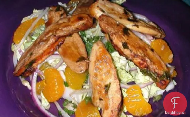 Salată De Pui Cu Citrice Thailandeze