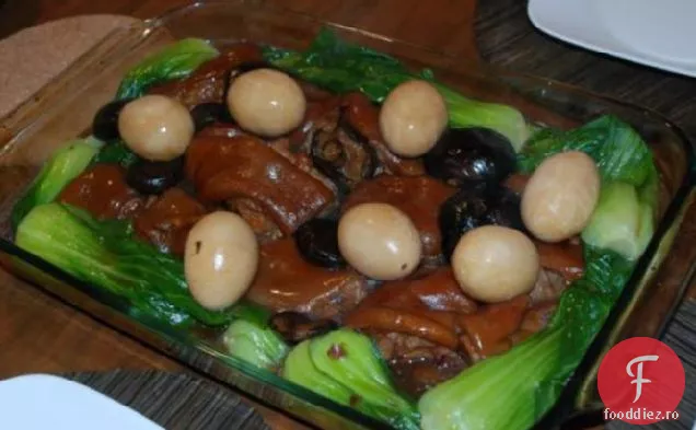 Carne De Porc Patatim (Filipineză - Chineză Picior De Porc Fiert / Knuckles)