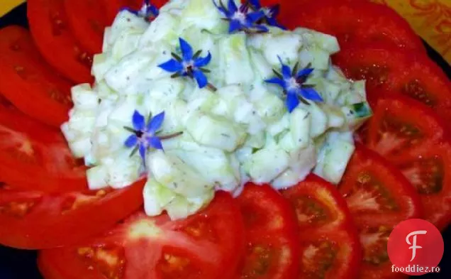 Salată roșie albă și albastră