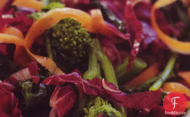 Salată de Broccoli rabe, morcovi și Radicchio