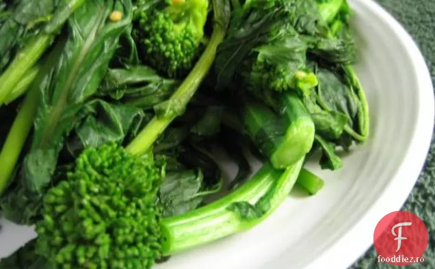Mașini de tocat Broccoli rabe și Provolone
