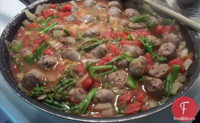 Cârnați și Broccoli Rabe cu mămăligă