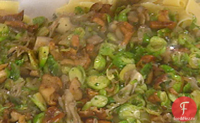 Paste Pappardelle cu ciuperci și varză de Bruxelles