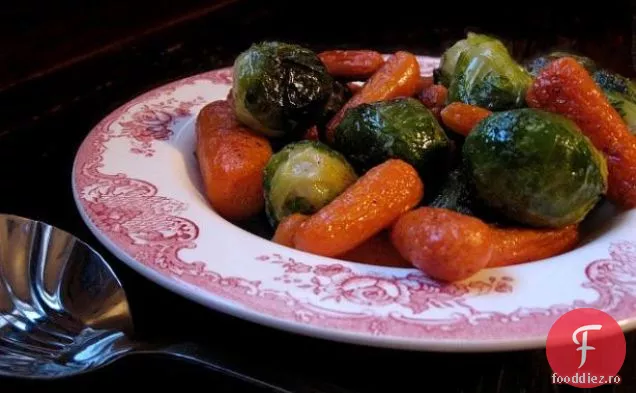 Ceapă Caramelizată-(Uneori Slănină) - Și Varză De Bruxelles Pecan