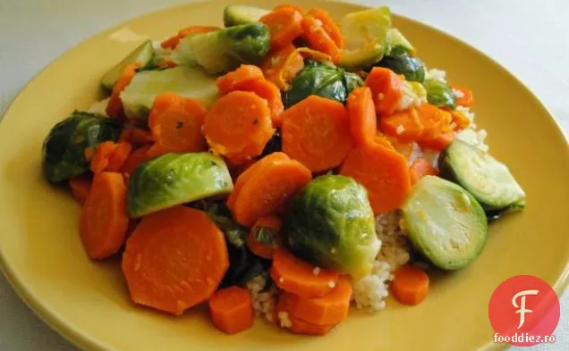 Varză de Bruxelles cu slănină, fistic și oțet Balsamic
