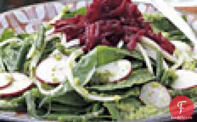 Salată de fasole verde, spanac și sfeclă