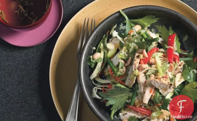 Salată De Pui Saigon