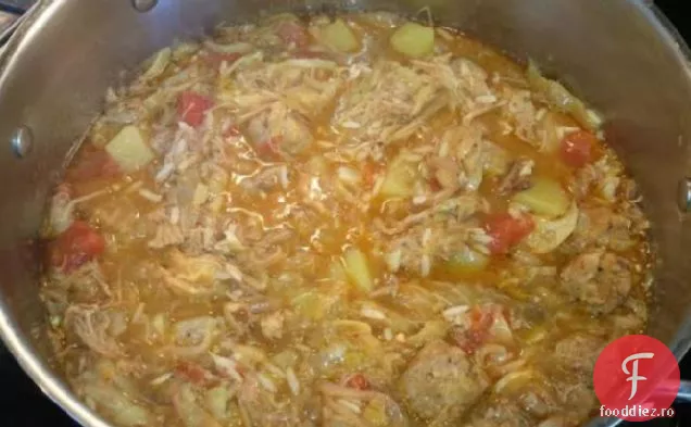 Supă Picantă De Cârnați Și Varză