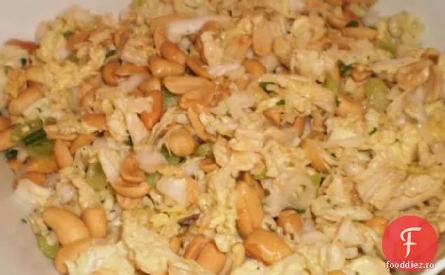 Salată De Arahide Prăjită