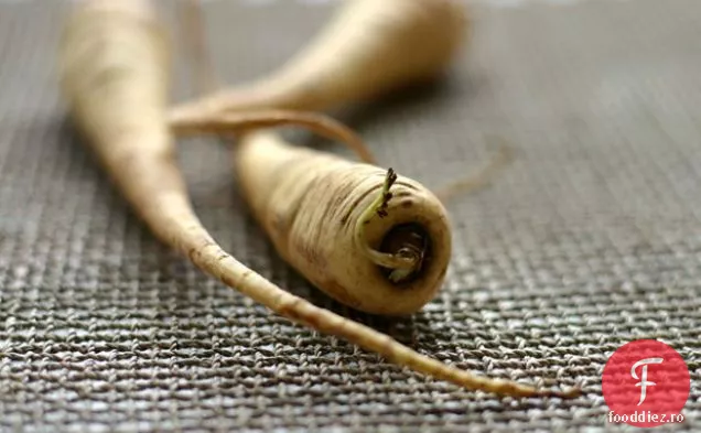 Salată De Sfeclă Prăjită Și Brânză De Capră Cu Vinetă Balsamică