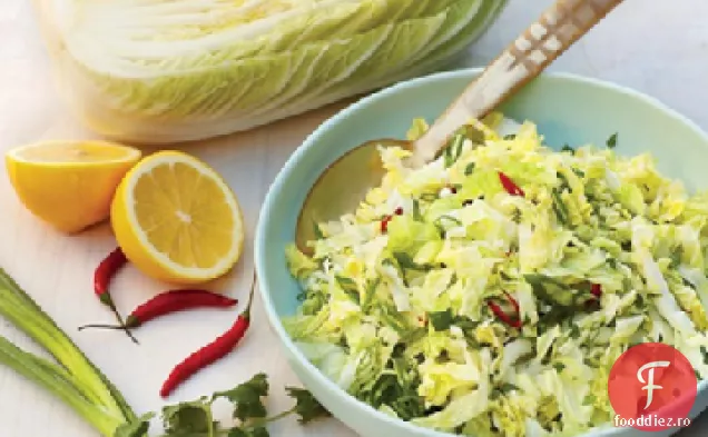 Salată Picantă De Varză Napa Mărunțită