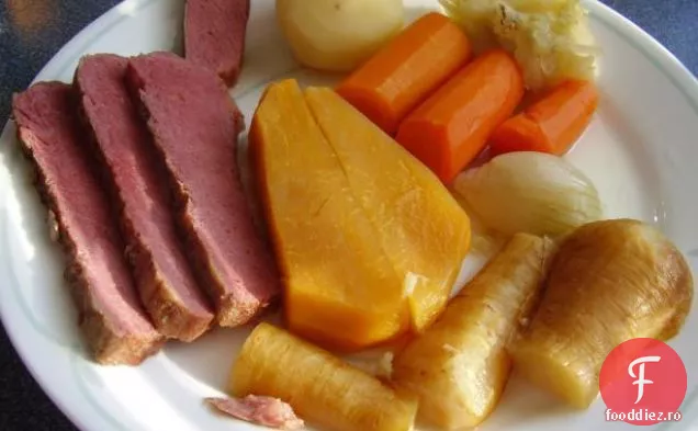 Pierogii de cartofi cu varză și slănină