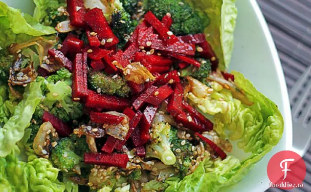 Broccoli, Sfeclă Roșie Și Salată Verde