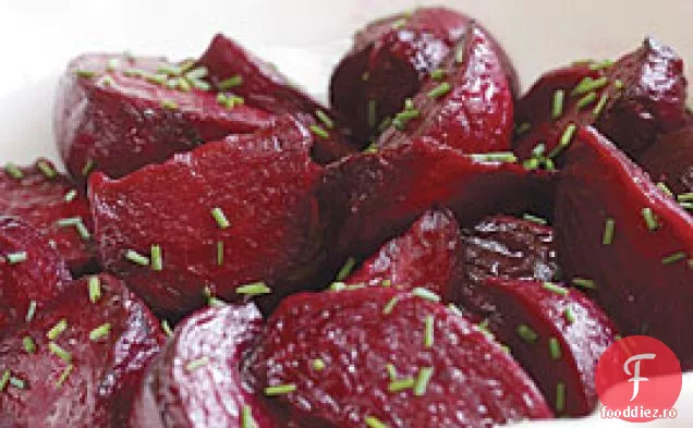 Sfeclă Prăjită Cu Balsamic Alb Și Sos De Citrice