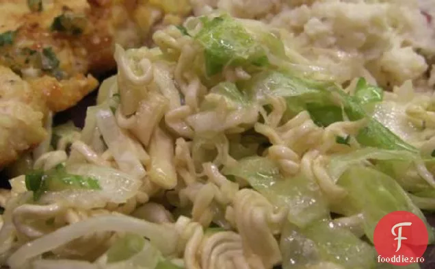 Salata de varză Orientală a lui Lizann