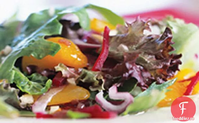 Salată Mixtă De Verdeață Și Sfeclă