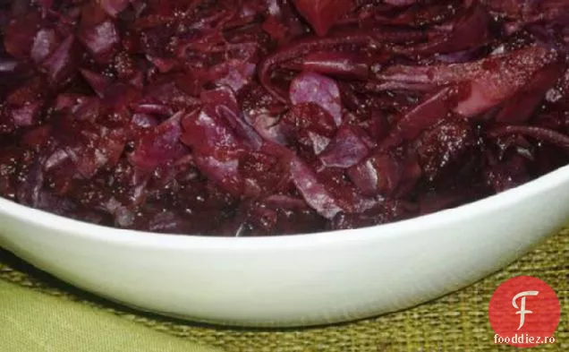 Varză roșie cu mere și condimente-Crock Pot