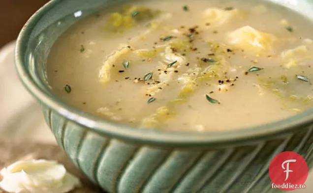 Supă irlandeză de Colcannon și frunze de cimbru