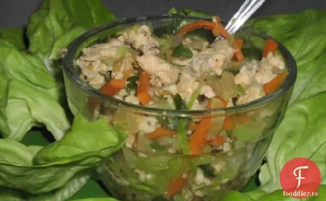 Împachetări Cu Salată De Pui