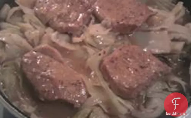 Tigaie simplă de porc și varză